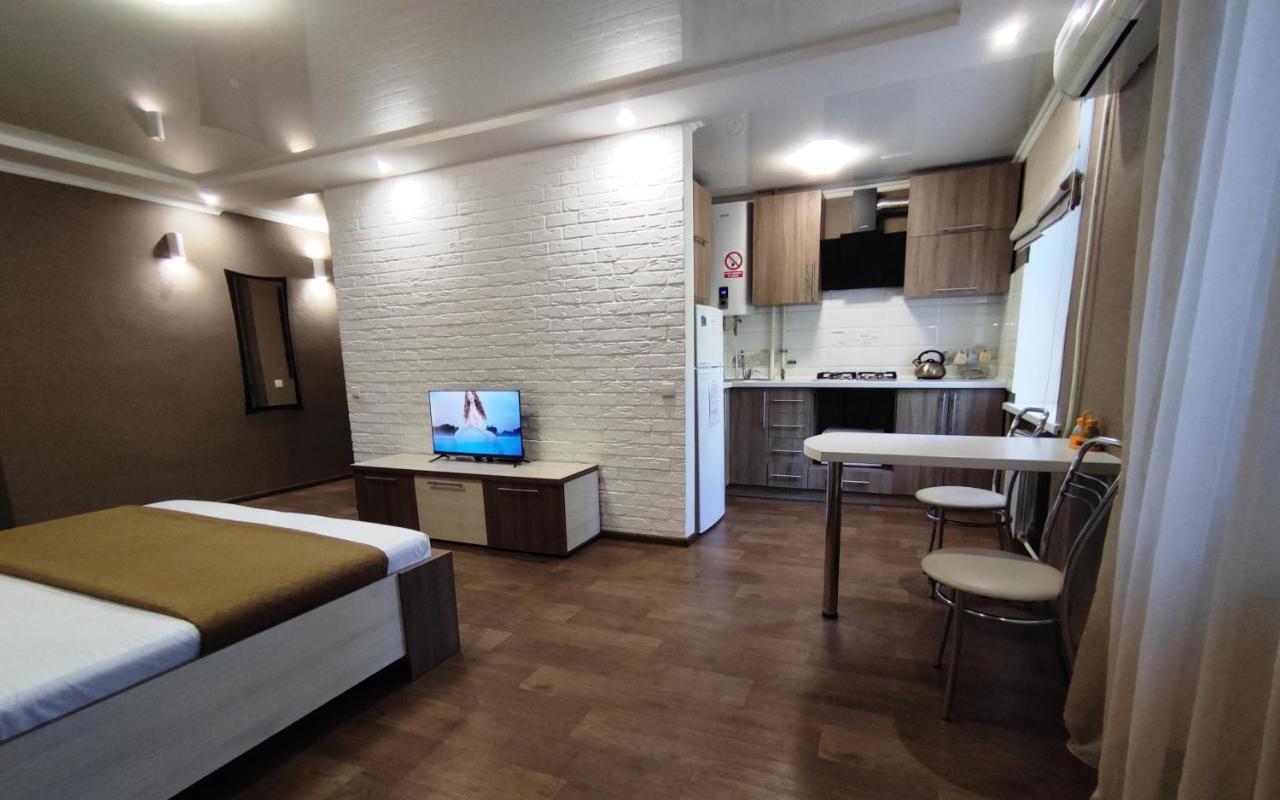 Apartment двухкомнатный люкс центр соборности 29 Kr *