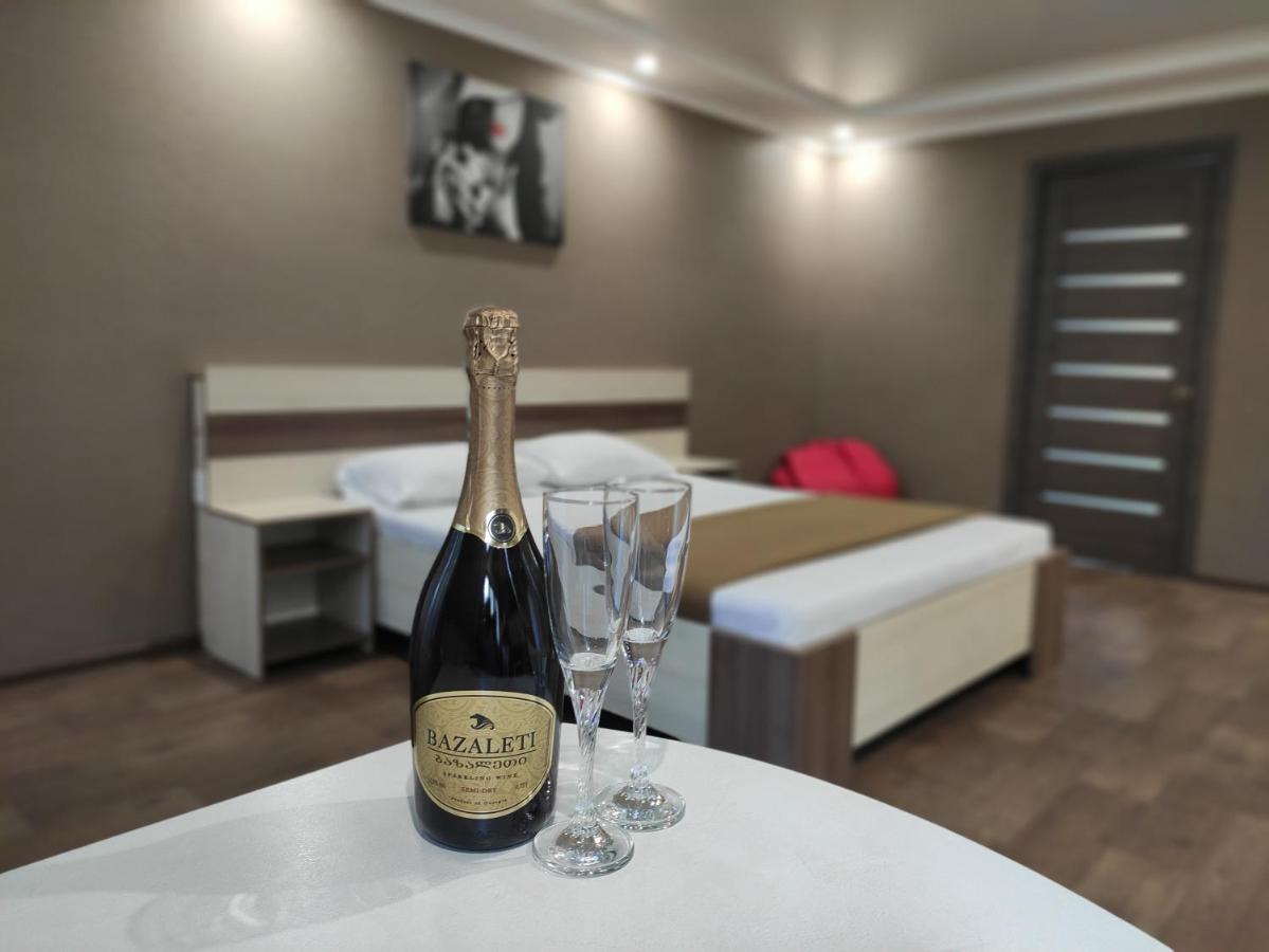 Apartment двухкомнатный люкс центр соборности 29 Kr Kryvyi Rih