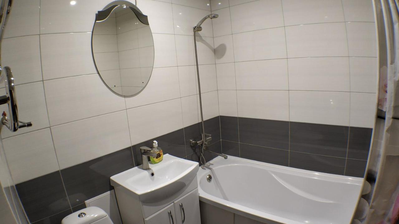 Apartment двухкомнатный люкс центр соборности 29 Kr